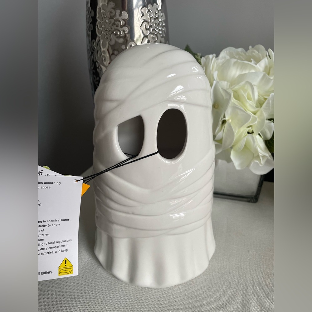 Ceramic Light-up Mummy Ghost - Picture 2 of 5